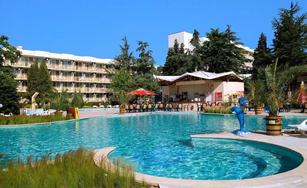 Hotel Malibu - Hôtel 4 étoiles, Albena beachfront, Albena - photo 1