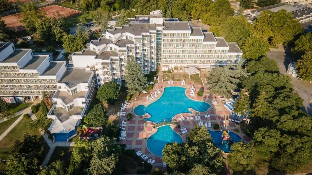 Hotel Laguna Garden - Hôtel 4 étoiles, Albena beachfront, Albena - photo 1
