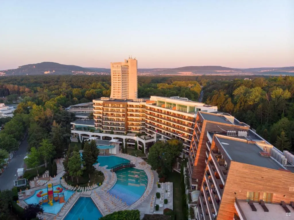 Flamingo Grand Hotel & Spa - Hôtel 5 étoiles, Albena seafront, north section, Albena - photo 1