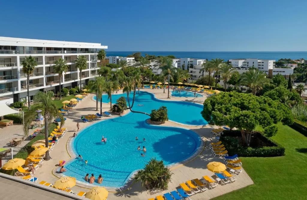 Alfagar Alto da Colina resort overlooking the Algarve coast