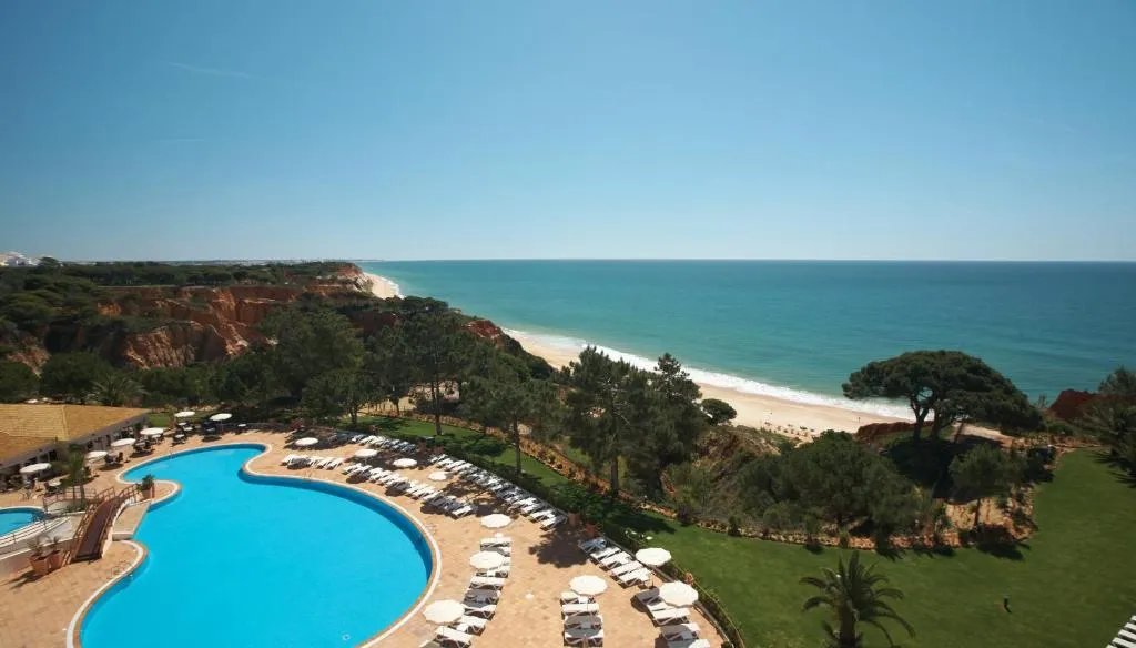PortoBay Falesia - Hotel de 4 estrellas en Quinta do Milharó - Olhos D'àgua, Algarve - photo 1
