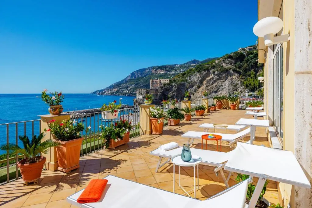 Residence Panoramic - 3-star hotel in Maiori beachfront, Amalfi Coast - photo 1