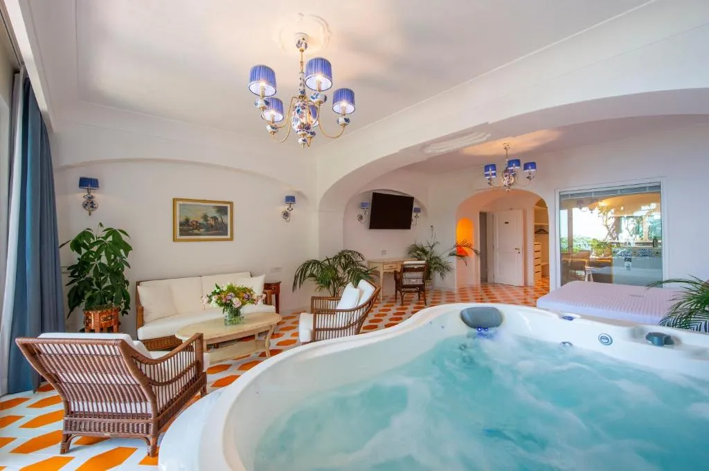 Hotel Pellegrino - Hotel de 3 estrellas en Praiano via Gennaro Capriglione, Amalfi Coast - photo 1