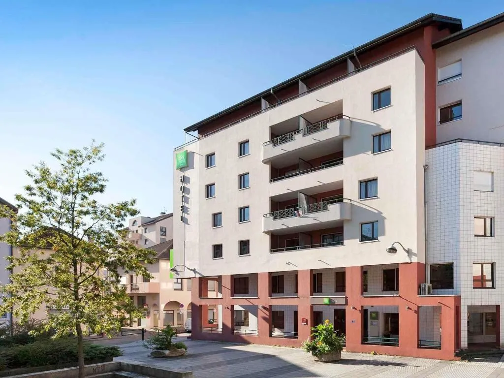 ibis Styles Annecy Centre Gare - Hotel de 3 estrellas en Centre, Annecy - photo 1