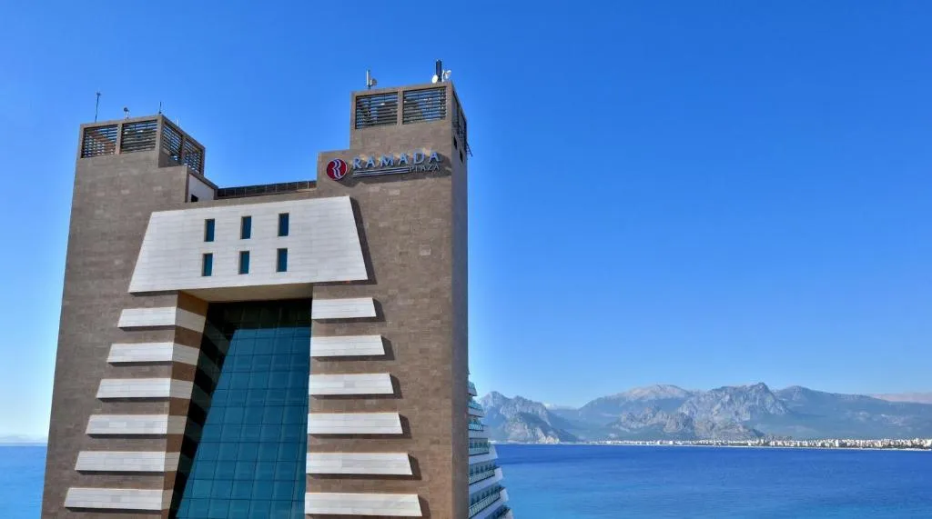 Ramada Plaza Antalya - Hotel de 5 estrellas en Muratpaşa, Antalya - photo 1