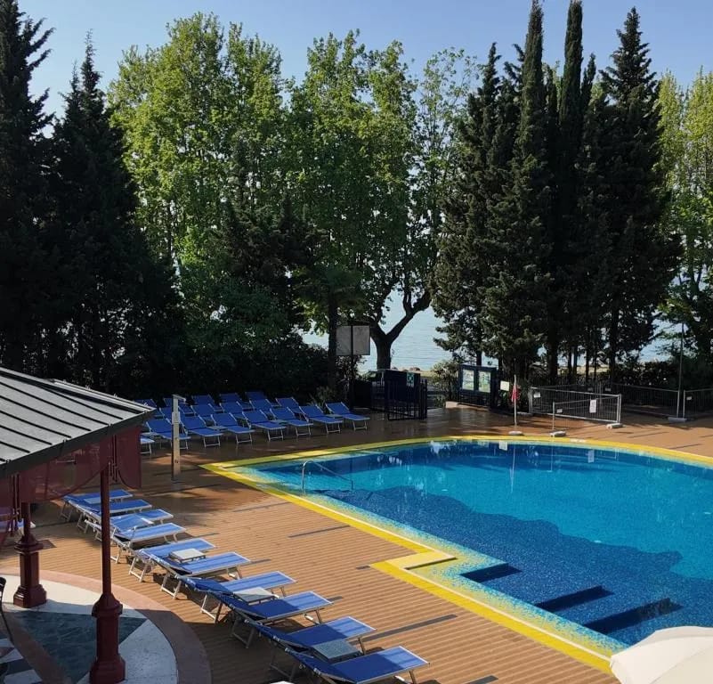 Parc Hotel Gritti - 4-star hotel in Bardolino, Bardolino - photo 1
