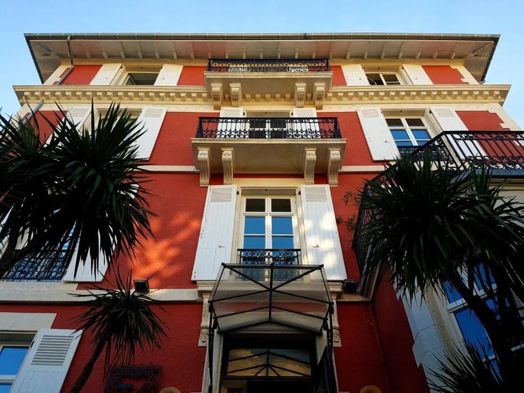 Hôtel & Espace Bien-être La Maison du Lierre - 3-star hotel in , Biarritz - photo 1