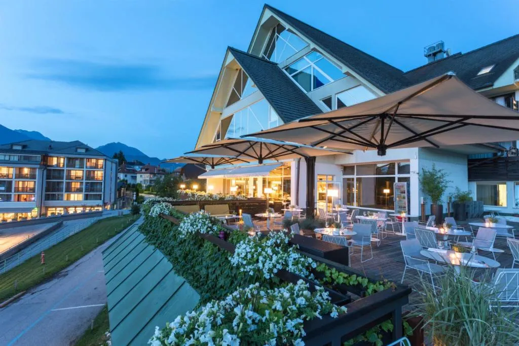 Hotel Kompas - Hôtel 4 étoiles, Town centre, 200m from lake, Bled - photo 1