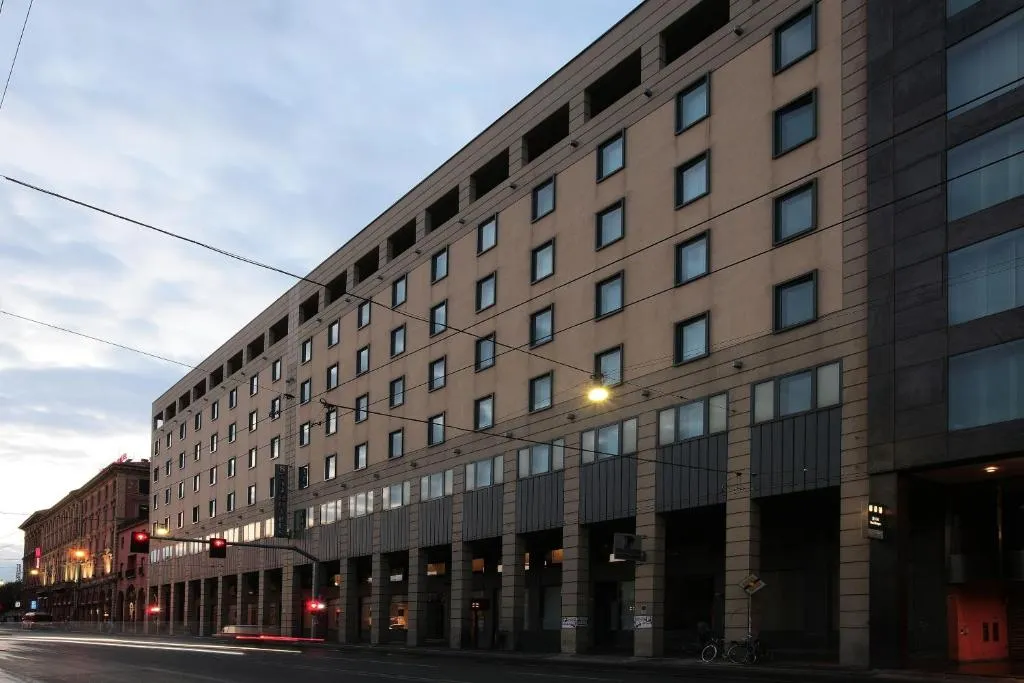 Starhotels Excelsior - 4-star hotel in Stazione Centrale (Viale Pietramellara), Bologna - photo 1
