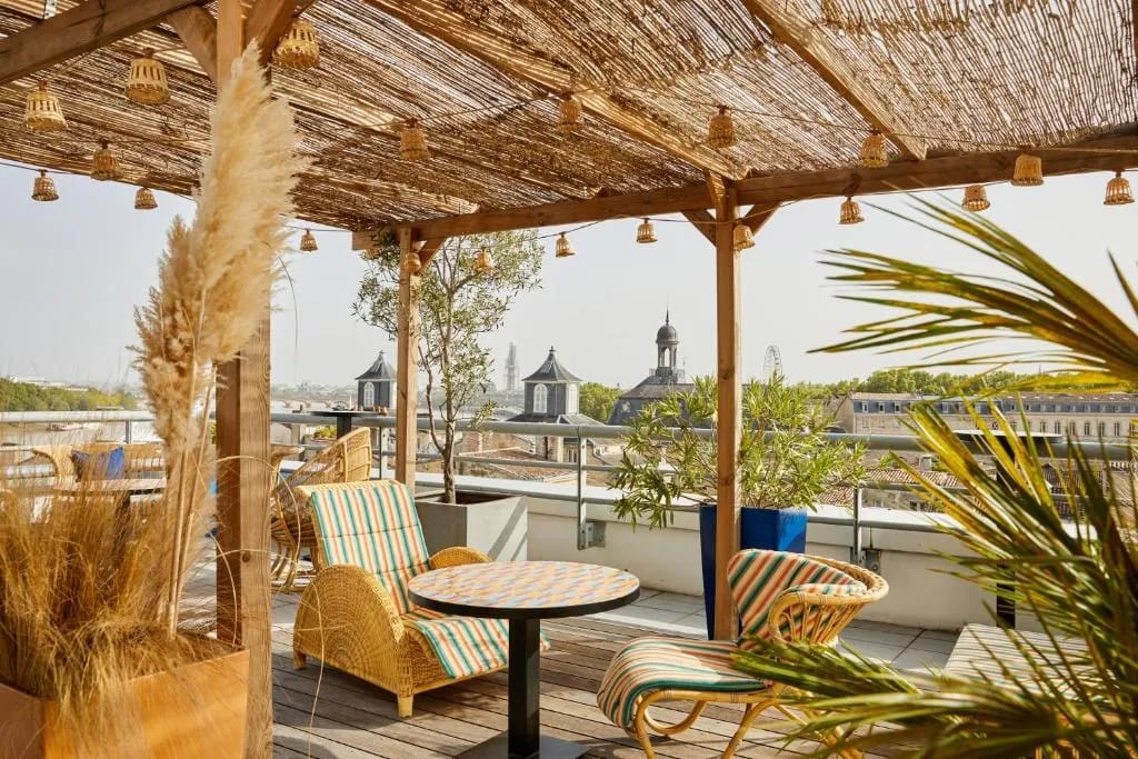 Hotel Indigo Bordeaux Centre Chartrons by IHG - 4-star hotel in Chartrons, quiet residential district, Bordeaux - photo 1