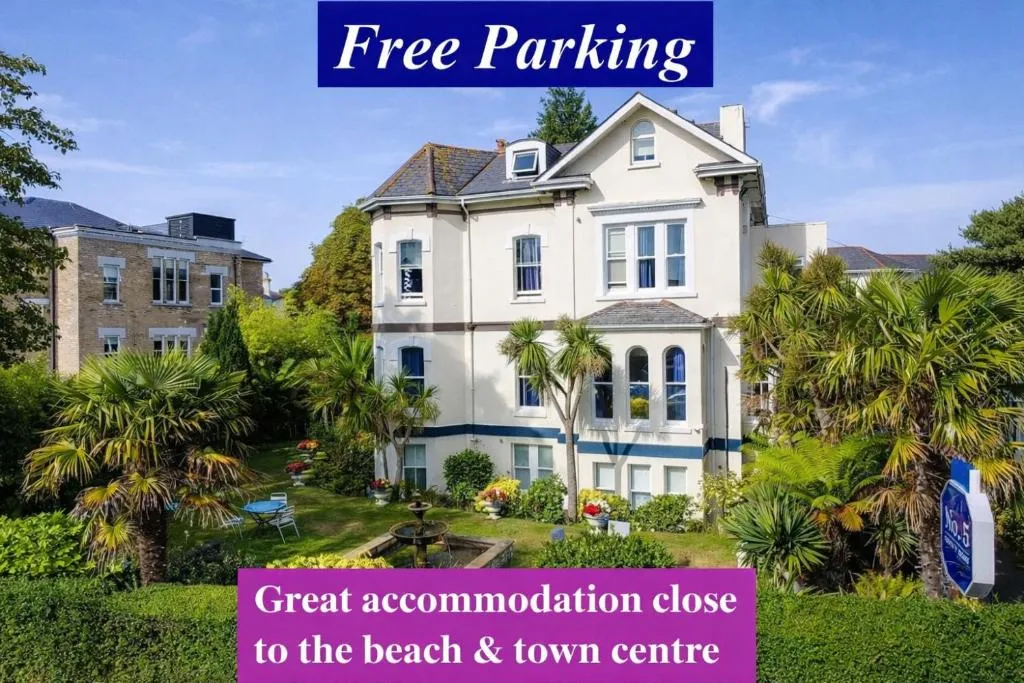 No5 Durley Road - 4-star hotel in West Cliff, Bournemouth - photo 1