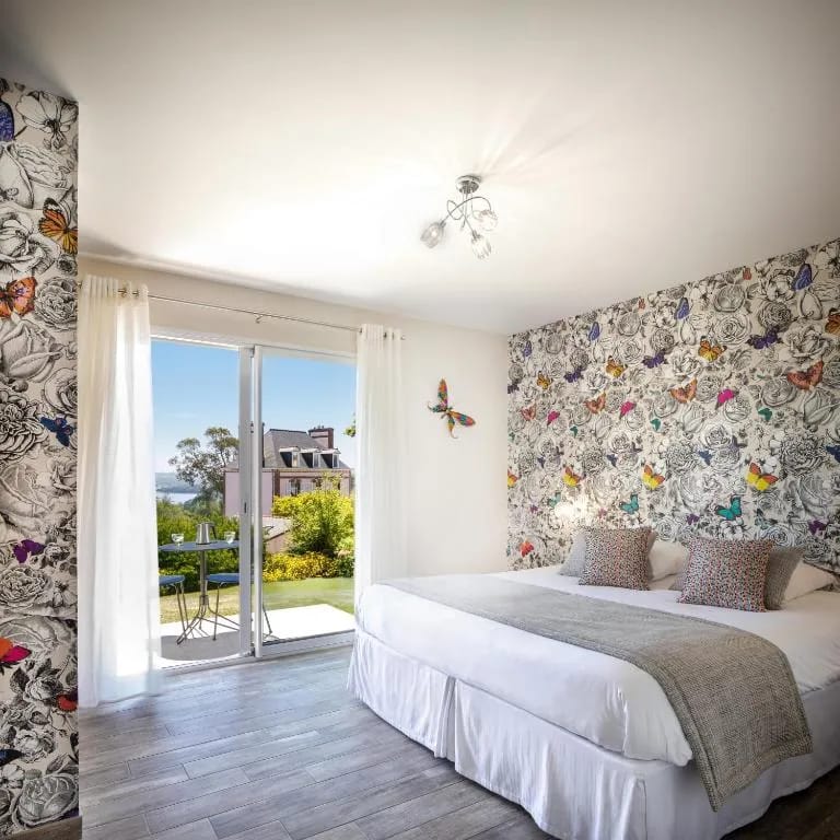 Hôtel Les Agapanthes-Logis Hôtel - 3-star hotel in Ploubazlanec, Pink Granite Coast, Brittany - photo 1