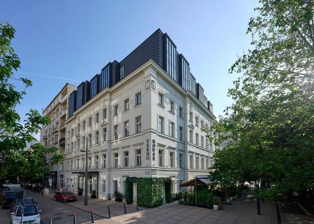 Verno House Budapest exterior on Oktober 6 utca