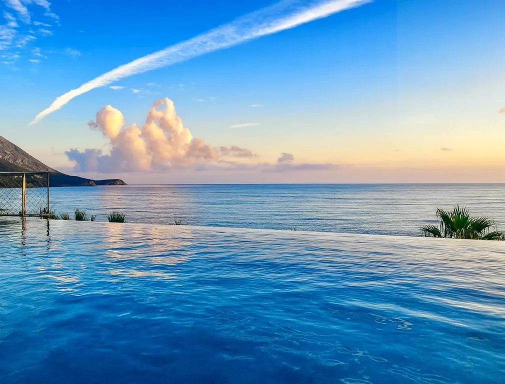 Hotel Ponta Plaza Conference & Spa - 4-star hotel in Becicka plaza bb Rafailovici, Budva - photo 1