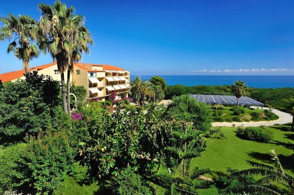 Alberi del Paradiso Tennis - 4-star hotel in Cefalù West, Cefalù - photo 1