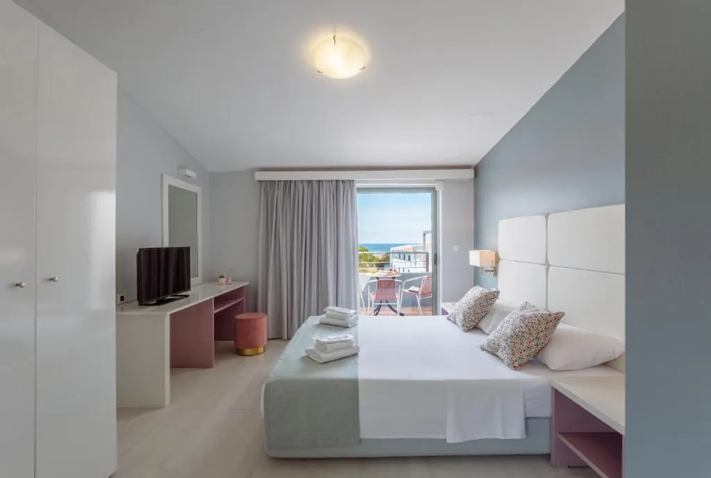 Sunrise Village Hotel - All Inclusive - Hôtel 3 étoiles, Platanias, set back two streets from the seafront, Chania - photo 1