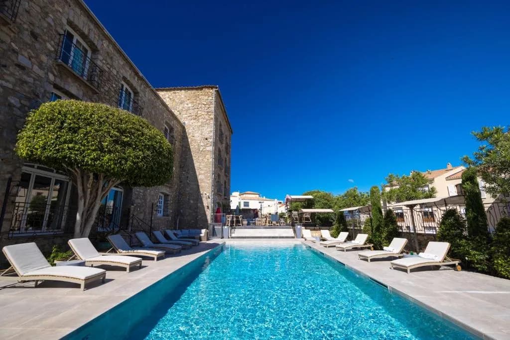 Hôtel L'Abbaye, antigo mosteiro em Calvi, Córsega