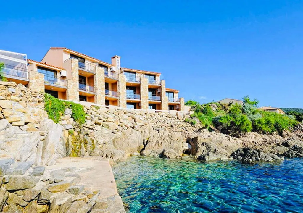 Hôtel du Golfe - Hôtel 3 étoiles, Tizzano, Sartène, Corsica - photo 1
