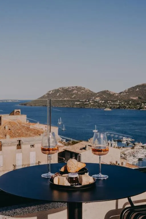 Hotel Moderne - Hôtel 4 étoiles, Porto-Vecchio, Corsica - photo 1
