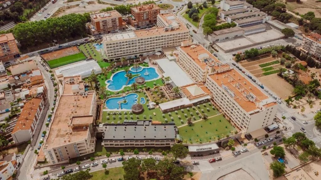 Evenia Olympic Palace - Hotel de 4 estrellas en Lloret de Mar Rieral district (1km from Fenals beach), Costa Brava - photo 1