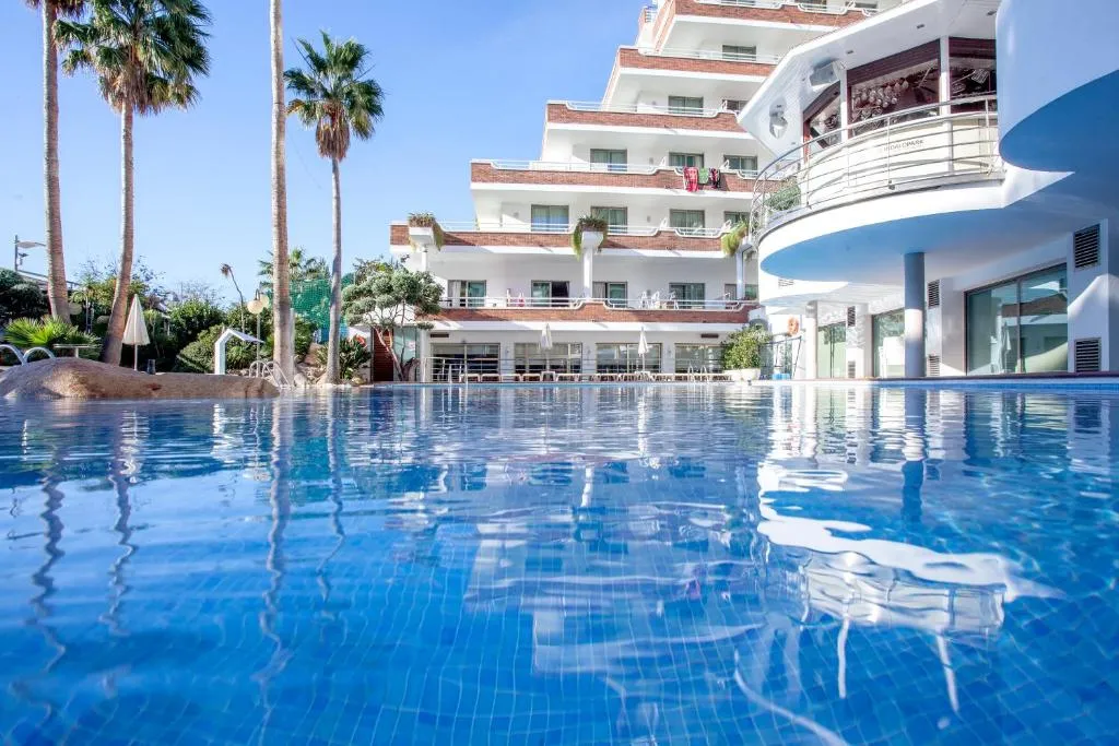Hotel Indalo Park - Hotel de 4 estrellas en Santa Susanna centre, Costa Brava - photo 1