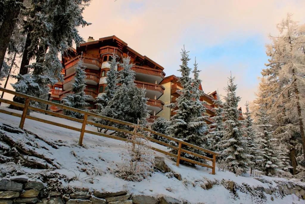 Hotel Royal - 5-star hotel in Crans village, Crans-Montana - photo 1