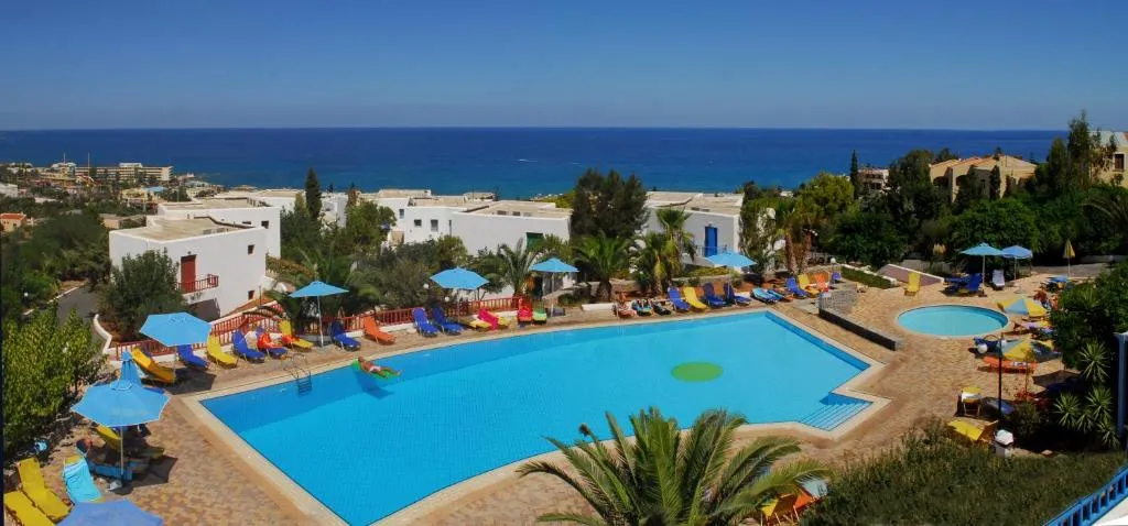 Sunshine Village Hotel - 4-star hotel in Hersonissos, Crete - photo 1