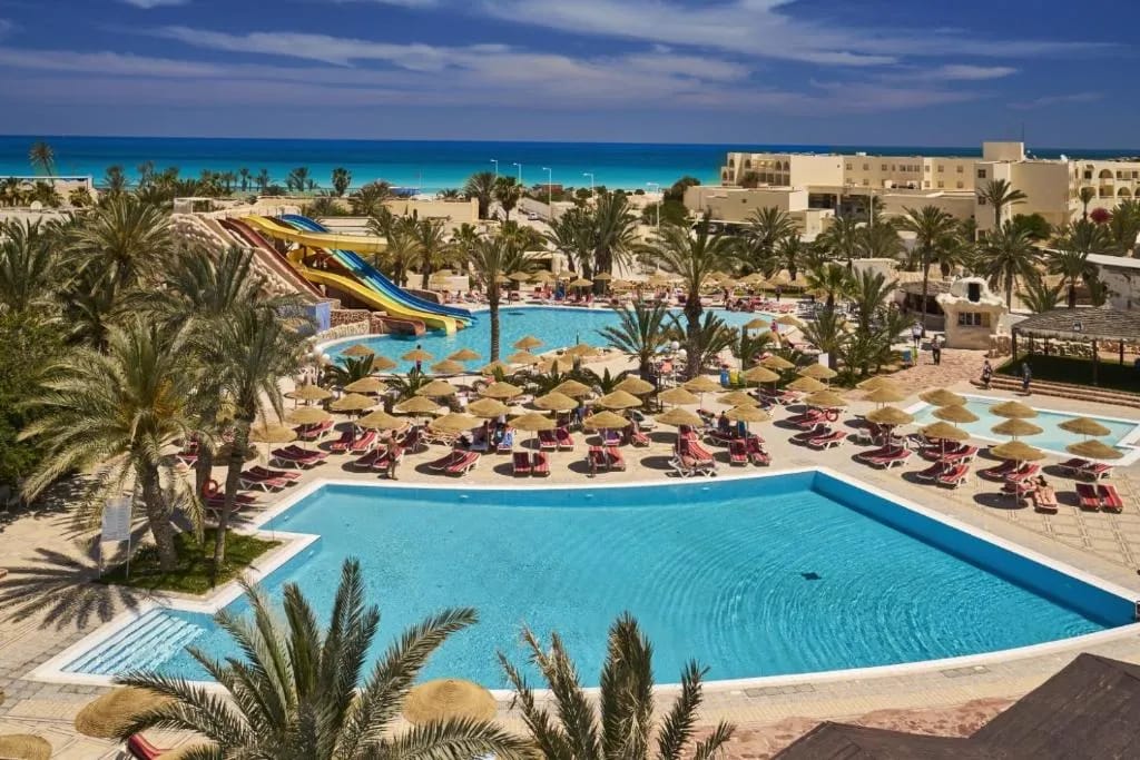 Medina Les Quatre Saisons Aqua Park Resort and Thalasso Djerba - 4-star hotel in Sidi Mahres, Djerba - photo 1