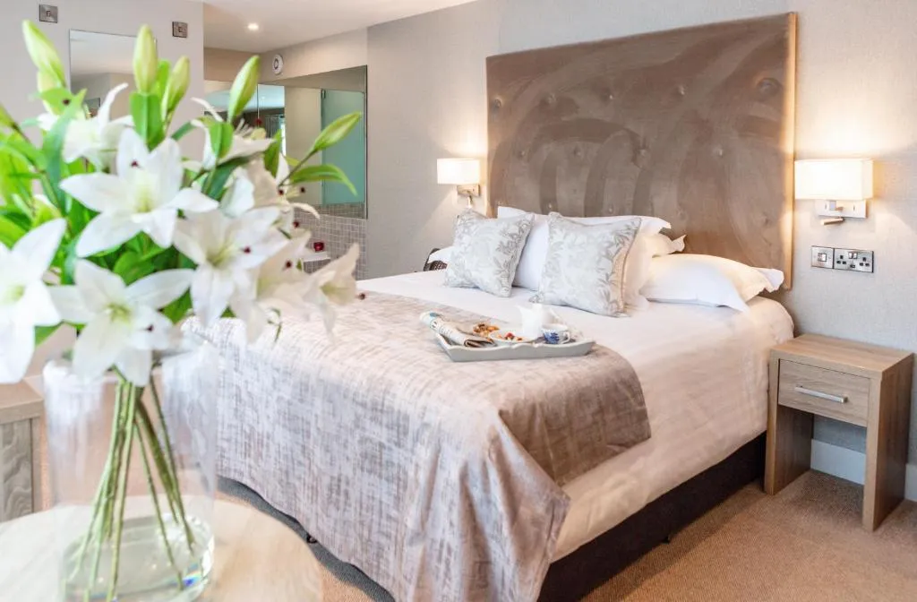 Gleesons Townhouse Booterstown - 4-star hotel in Booterstown, South Dublin, Dublin - photo 1