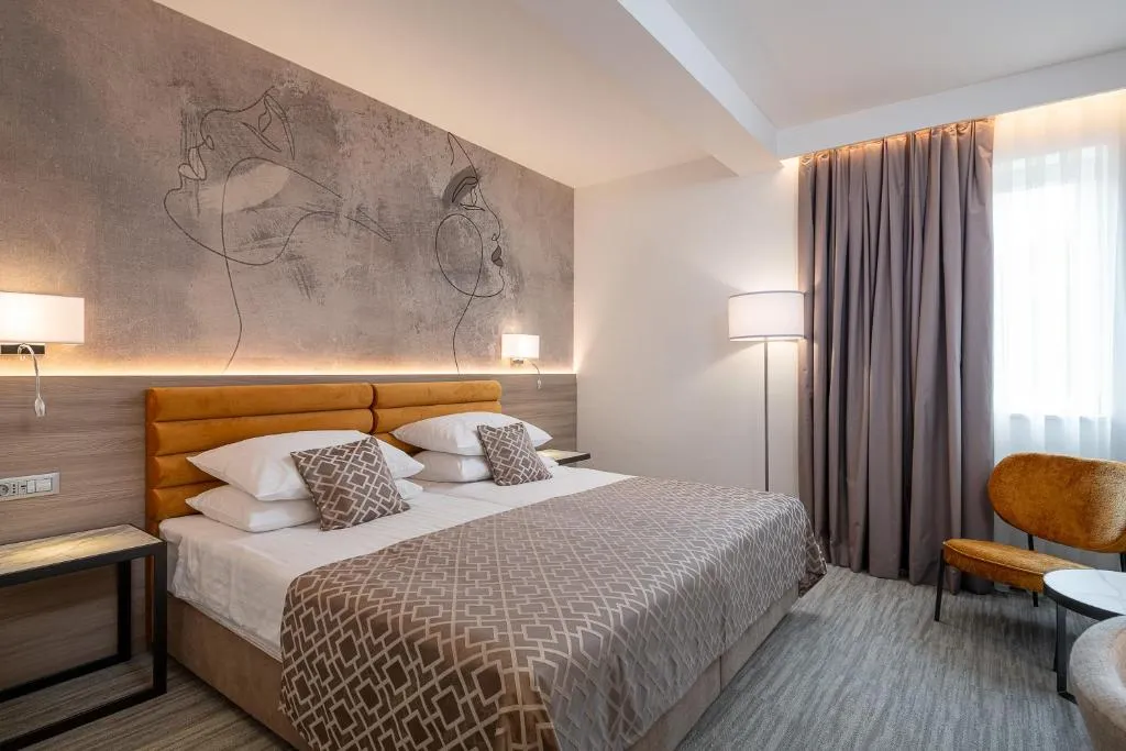 Hotel Ivka - 4-star hotel in Lapad, Dubrovnik - photo 1
