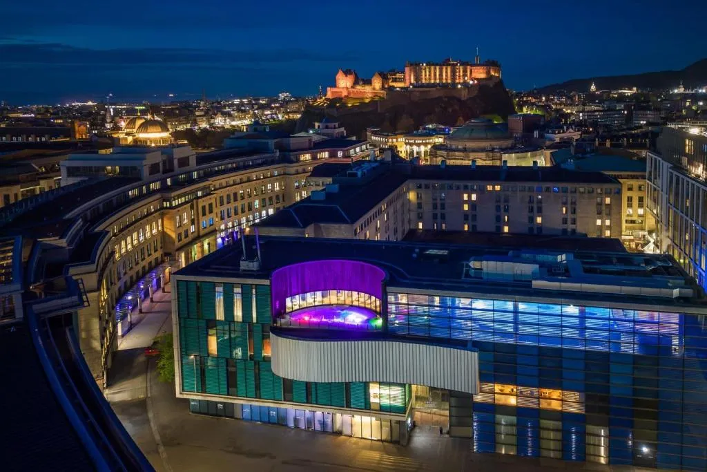 Sheraton Grand Hotel & Spa - 5-star hotel in Festival Square / West End, Edinburgh - photo 1