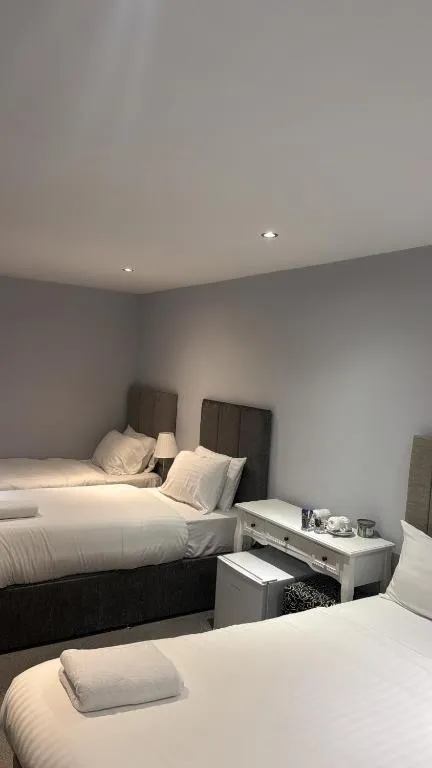 Edinburgh West Residence - 4-star hotel in Coltbridge (West End), Edinburgh - photo 1