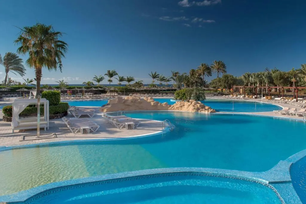 Piscina do Sheraton Fuerteventura Golf & Spa Resort em Caleta de Fuste, Fuerteventura