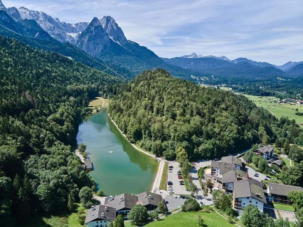 Riessersee Hotel - Hotel de 4 estrellas en Garmisch-Partenkirchen, Garmisch-Partenkirchen - photo 1
