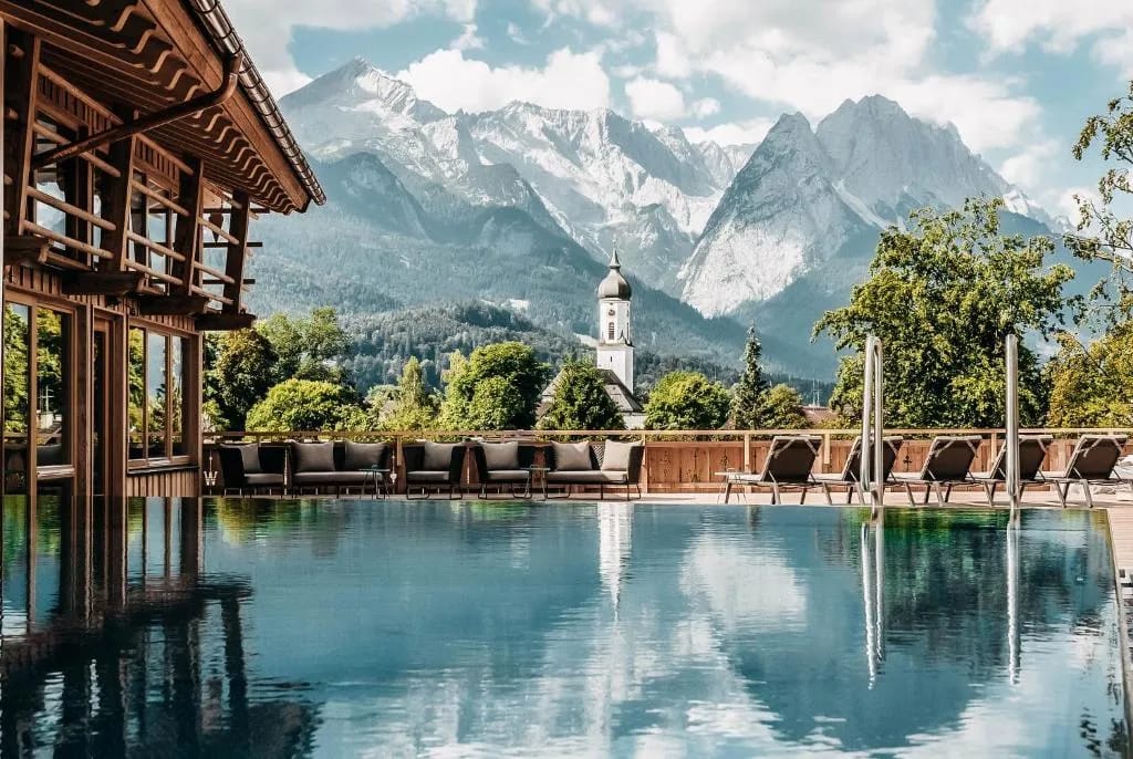 Werdenfelserei - Hôtel 4 étoiles, Garmisch old town, Garmisch-Partenkirchen - photo 1