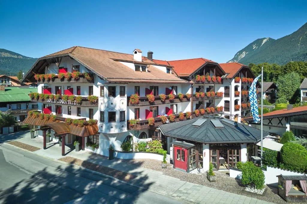 Hotel Zugspitze - Hotel de 4 estrellas en Kongresszentrum, Garmisch-Partenkirchen - photo 1