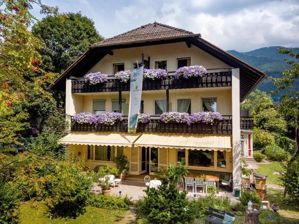 Bavaria Biohotel - 4-star hotel in Garmisch-Partenkirchen, Garmisch-Partenkirchen - photo 1
