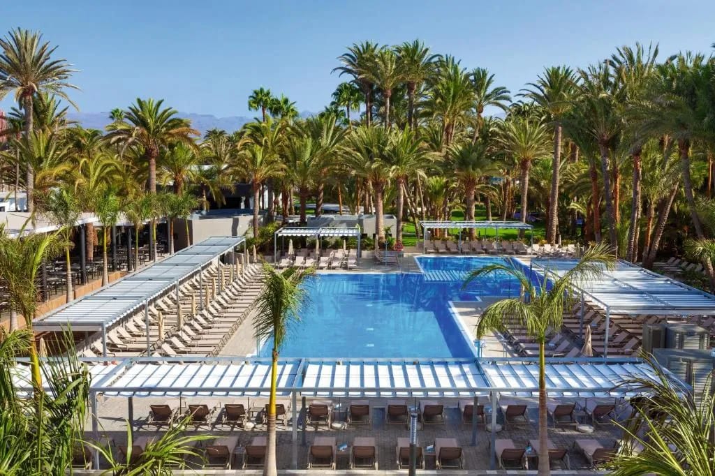 Beachfront view of Hotel Riu Palace Oasis on Maspalomas dune beach