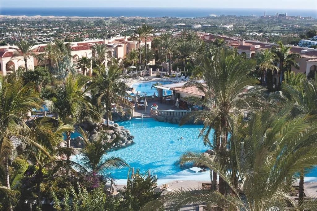 Tobogán de 3 carriles del Palm Oasis Maspalomas
