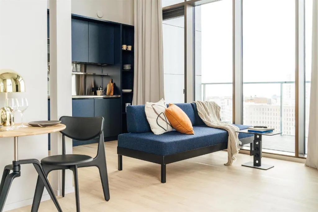 Unity Helsinki - A Studio Hotel - Hotel de 4 estrellas en Jätkäsaari, Helsinki - photo 1