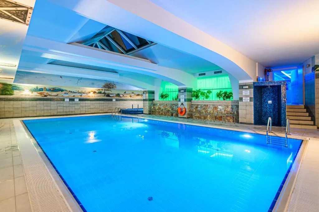 Holiday Club Apartman Hotel - Hôtel 3 étoiles, Heviz Centre, Heviz - photo 1