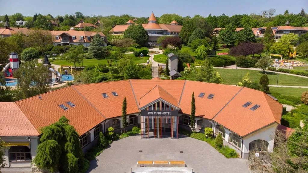 Kolping Family Resort - Hôtel 4 étoiles, Heviz Centre, Heviz - photo 1
