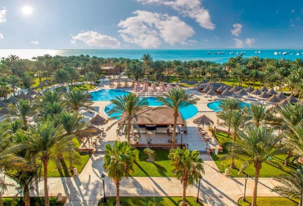Siva Grand Beach - 4-star hotel in The Corniche, Hurghada - photo 1