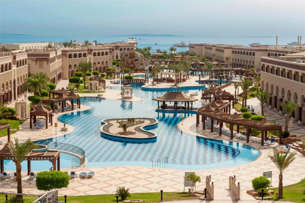 Sunrise Mamlouk Palace Resort - 5-star hotel in Hurghada Strip South, Hurghada - photo 1