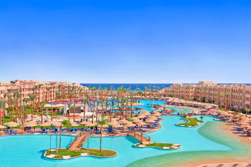 Pickalbatros Palace - Aqua Park Hurghada - 5-star hotel in Hurghada Strip, Hurghada - photo 1