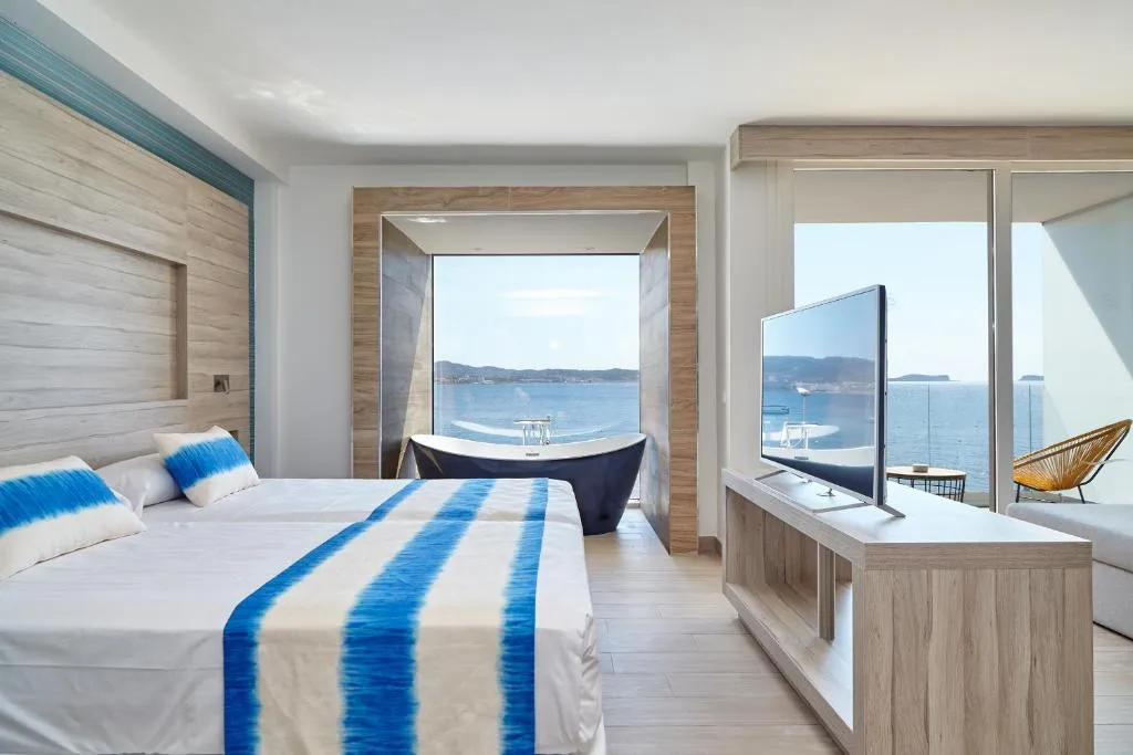 Sol Bahía Ibiza Suites - Hôtel 3 étoiles, San Antonio, Ibiza - photo 1