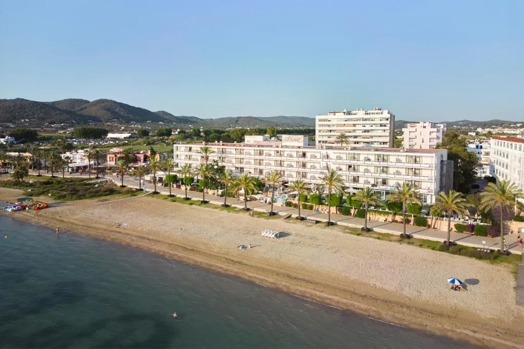 Hotel Arenal - Hotel de 3 estrellas en San Antonio, Ibiza - photo 1