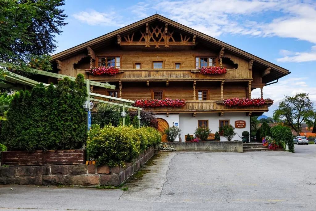 Landgasthof "Wilder Mann" - Hotel de 4 estrelas em Lans, Innsbruck - photo 1