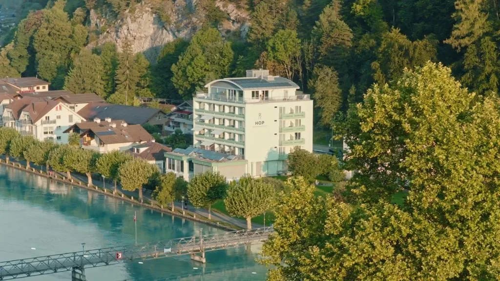 HOP Apartments & Suites - Hotel de 4 estrellas en Interlaken Ost, Interlaken - photo 1