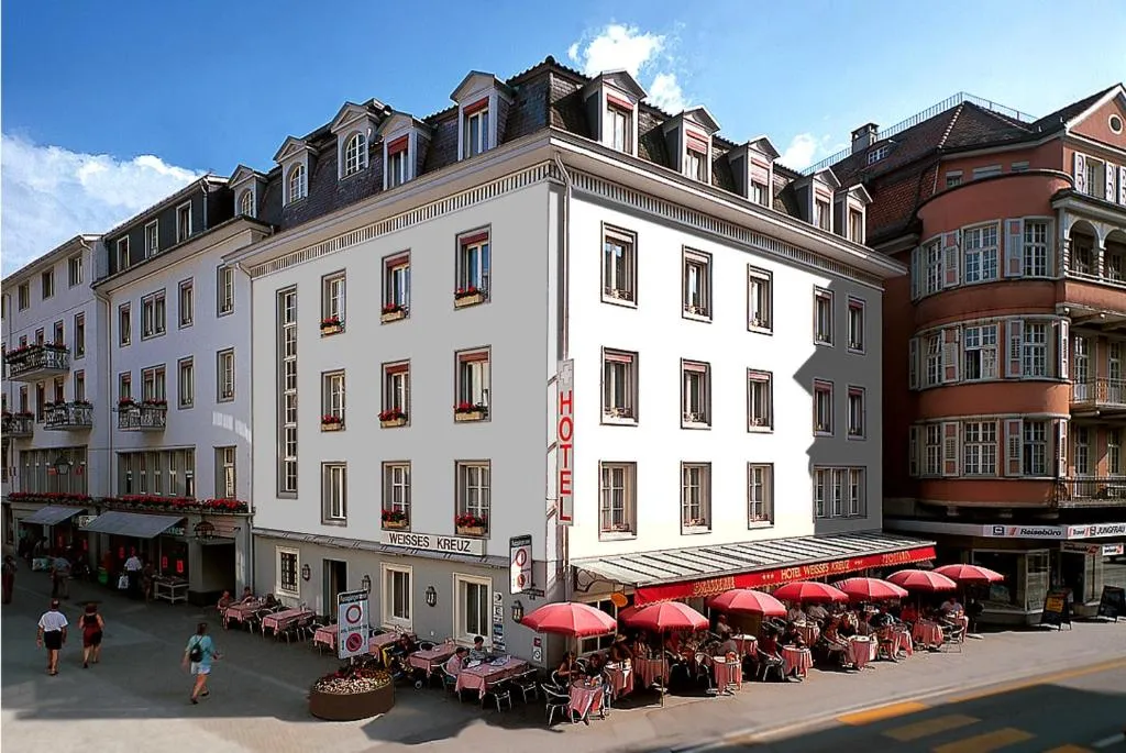 Hotel Weisses Kreuz - Hotel de 3 estrellas en Höheweg, Interlaken - photo 1